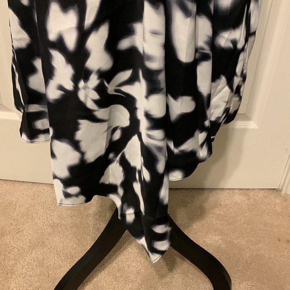 Kenneth Cole Soft Focus Asymmetrical Hem Dress - Picture 5 of 11